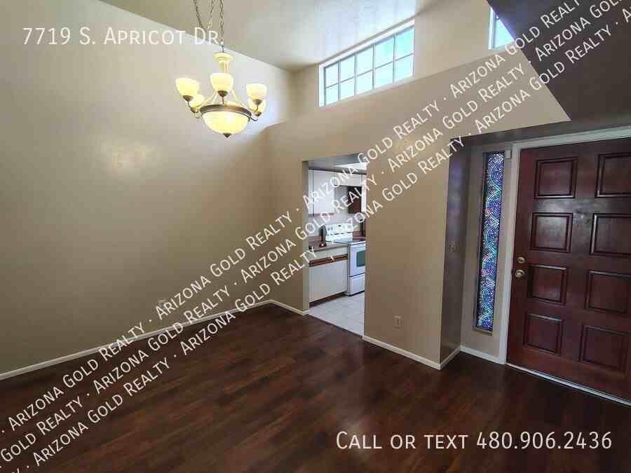 7719 S Apricot Dr - Photo 3 of 24