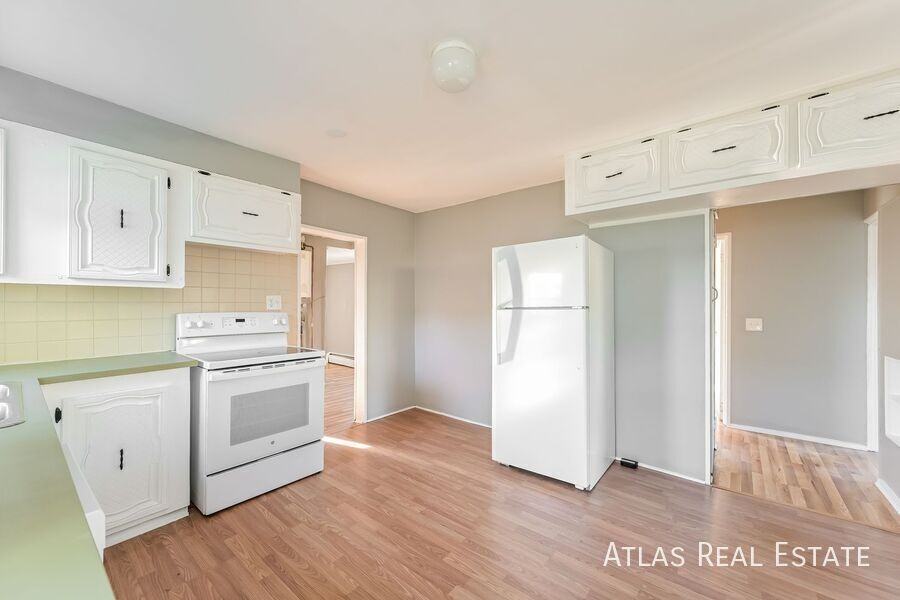1044 S Quitman St - Photo 6 of 21