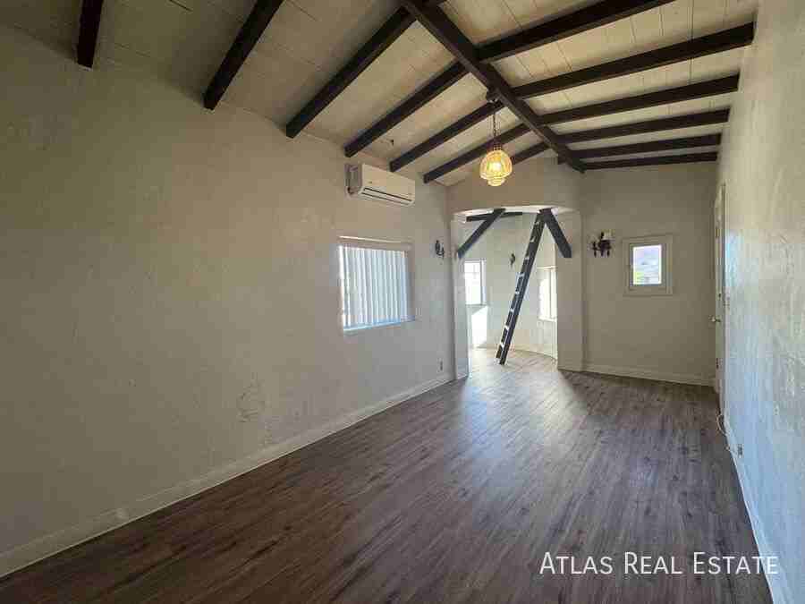 2734 N Martin Ave - Photo 4 of 19