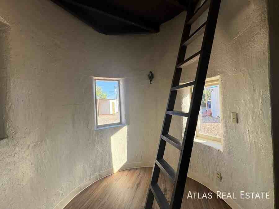 2734 N Martin Ave - Photo 5 of 19