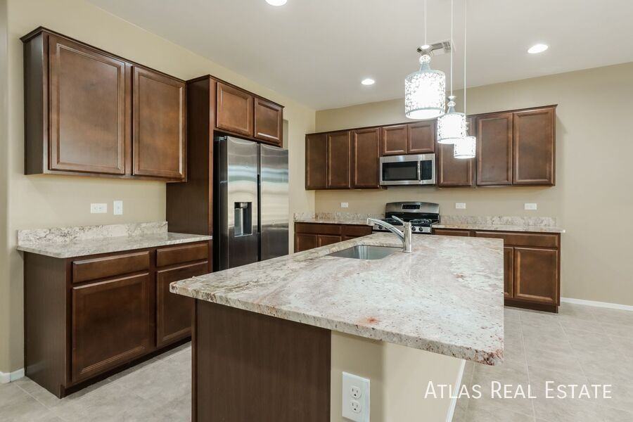 11405 E Rincon Range Dr - Photo 4 of 20