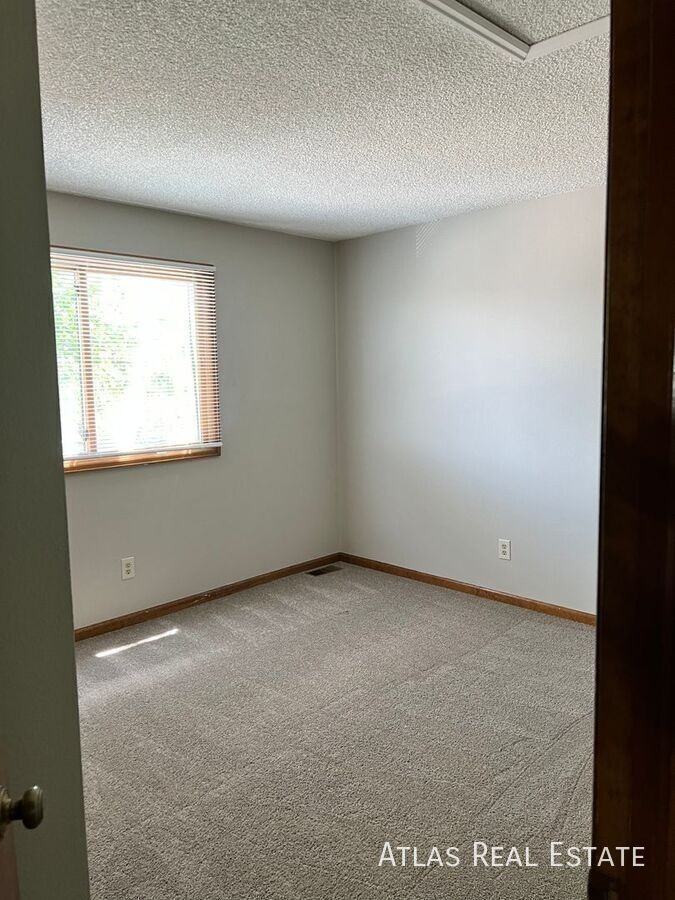 5229 S Zeno Way - Photo 5 of 15