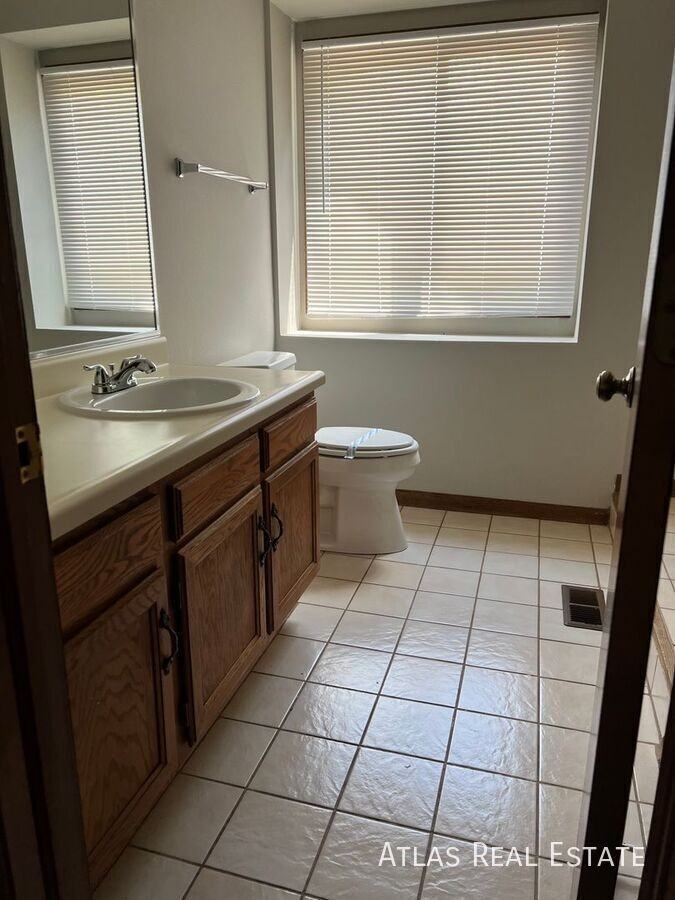 5229 S Zeno Way - Photo 7 of 15