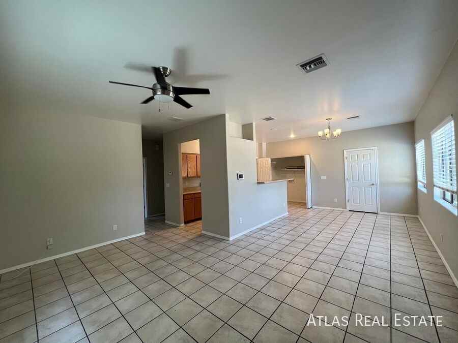 1035 W Congress St #1 - Photo 6 of 28