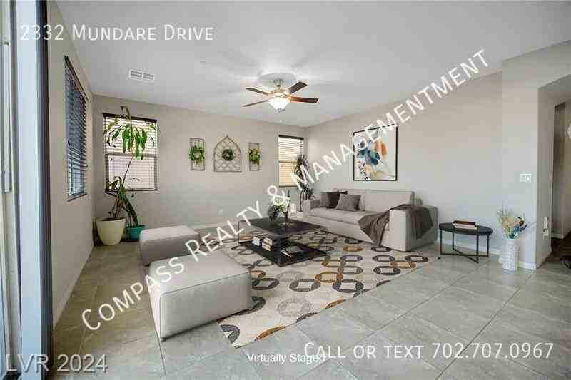 2332 Mundare Dr - Photo 7 of 38