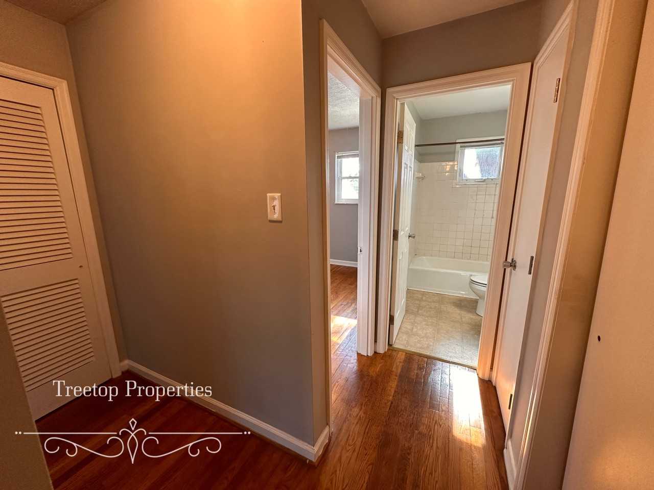 1341 Royalty Ct #7 - Photo 6 of 12