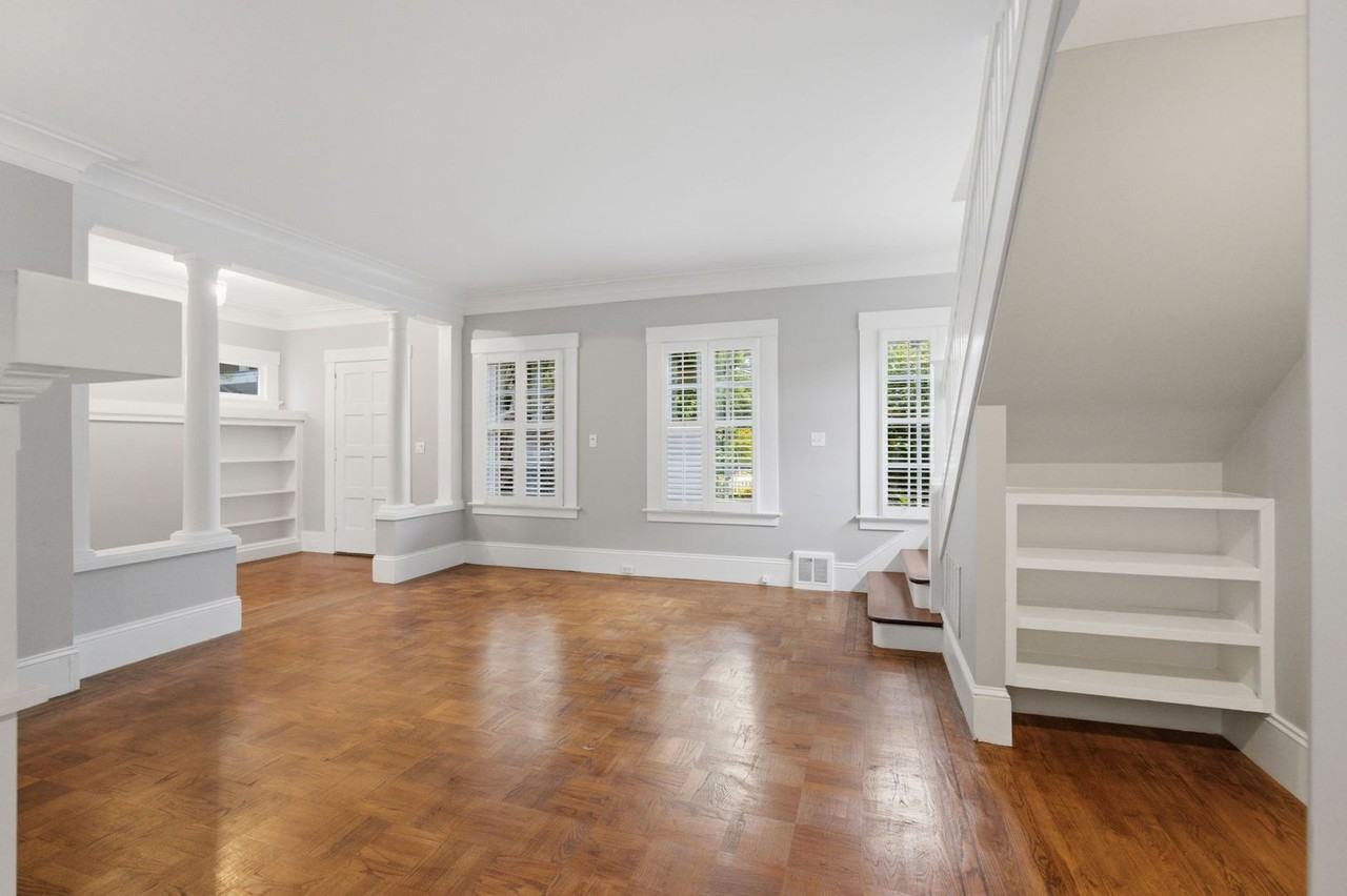 242 32nd Ave - Photo 2 of 33