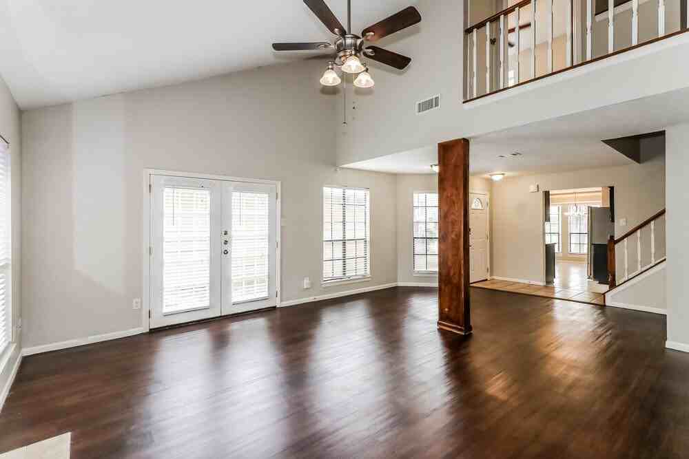 7722 High Village Dr - Photo 5 of 17