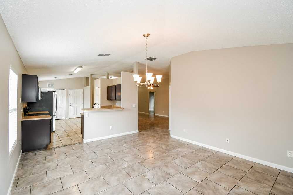 8706 Star Leaf Rd N - Photo 6 of 16
