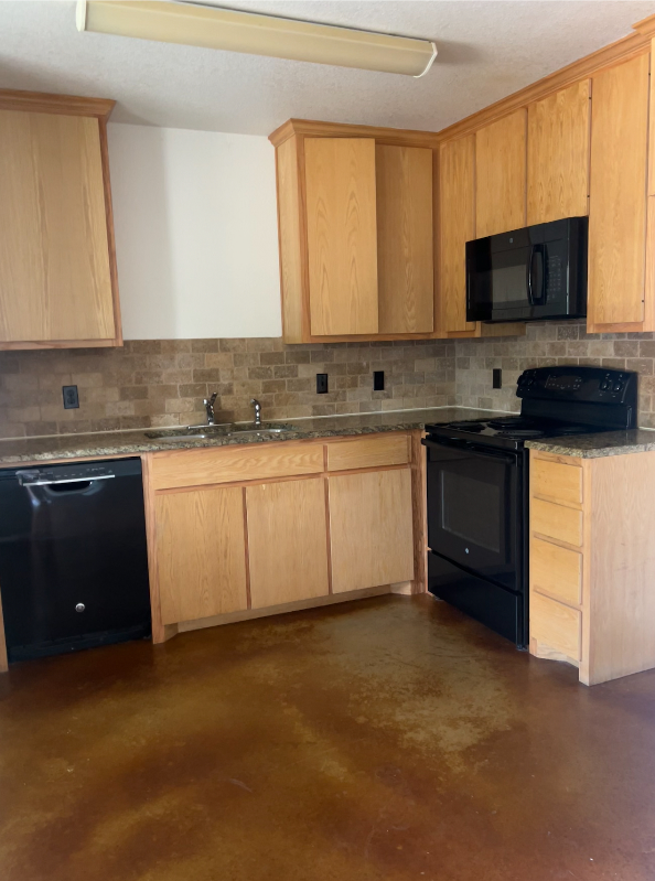 1009 S Monroe St #B - Photo 4 of 16
