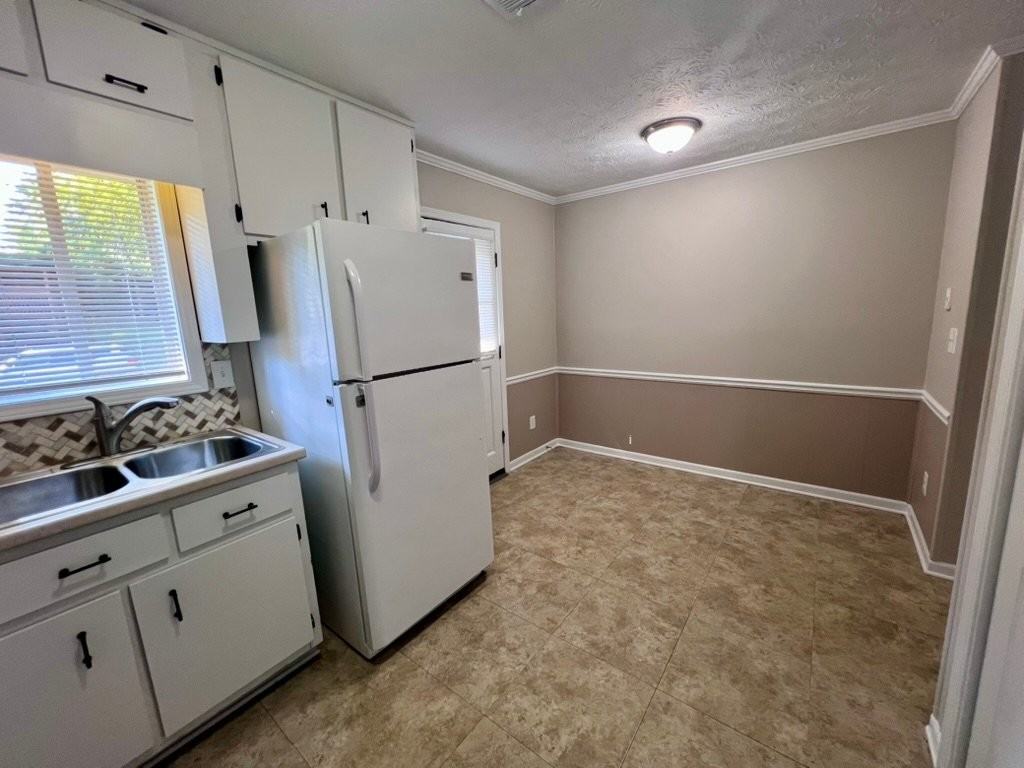 4862 Valley Dale Dr Sw #B - Photo 5 of 24