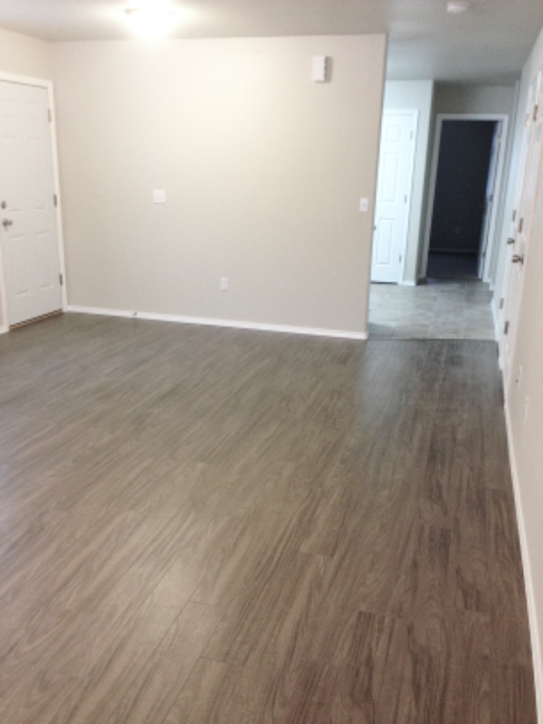 440 Rea Ave - Photo 6 of 10