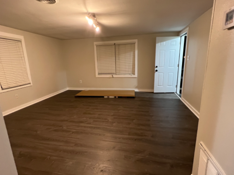 2405 Vanceville Rd - Photo 2 of 7