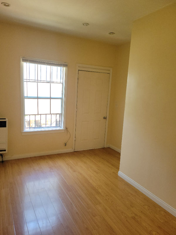 230 Columbia Pl - Photo 3 of 49
