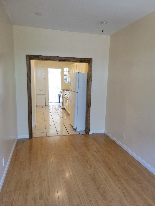 230 Columbia Pl - Photo 4 of 49
