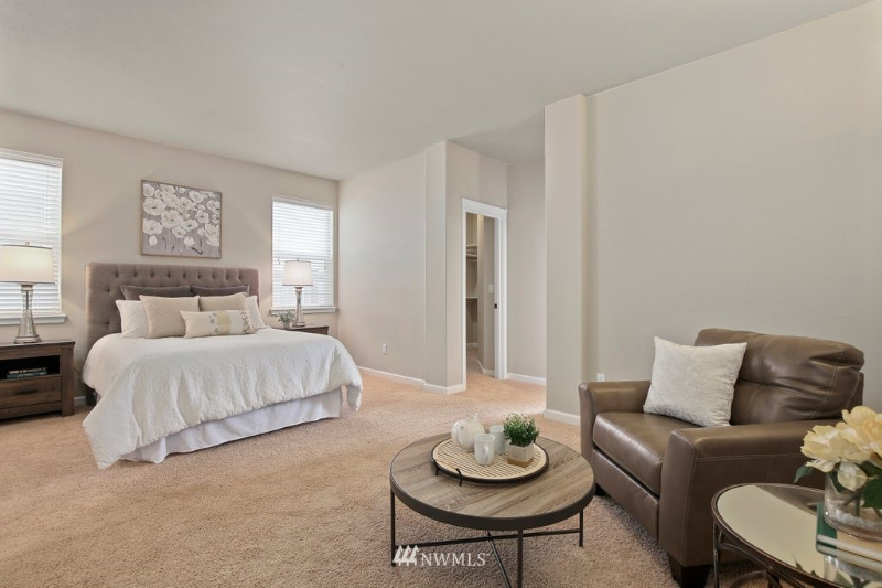 630 Mandee St Se - Photo 6 of 9