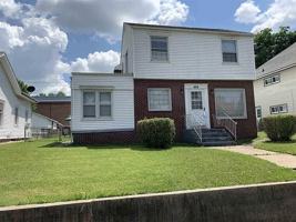 featured image of 619 Lincolnway E #5