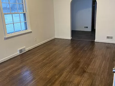 619 Lincolnway E #5 - Photo 7 of 10