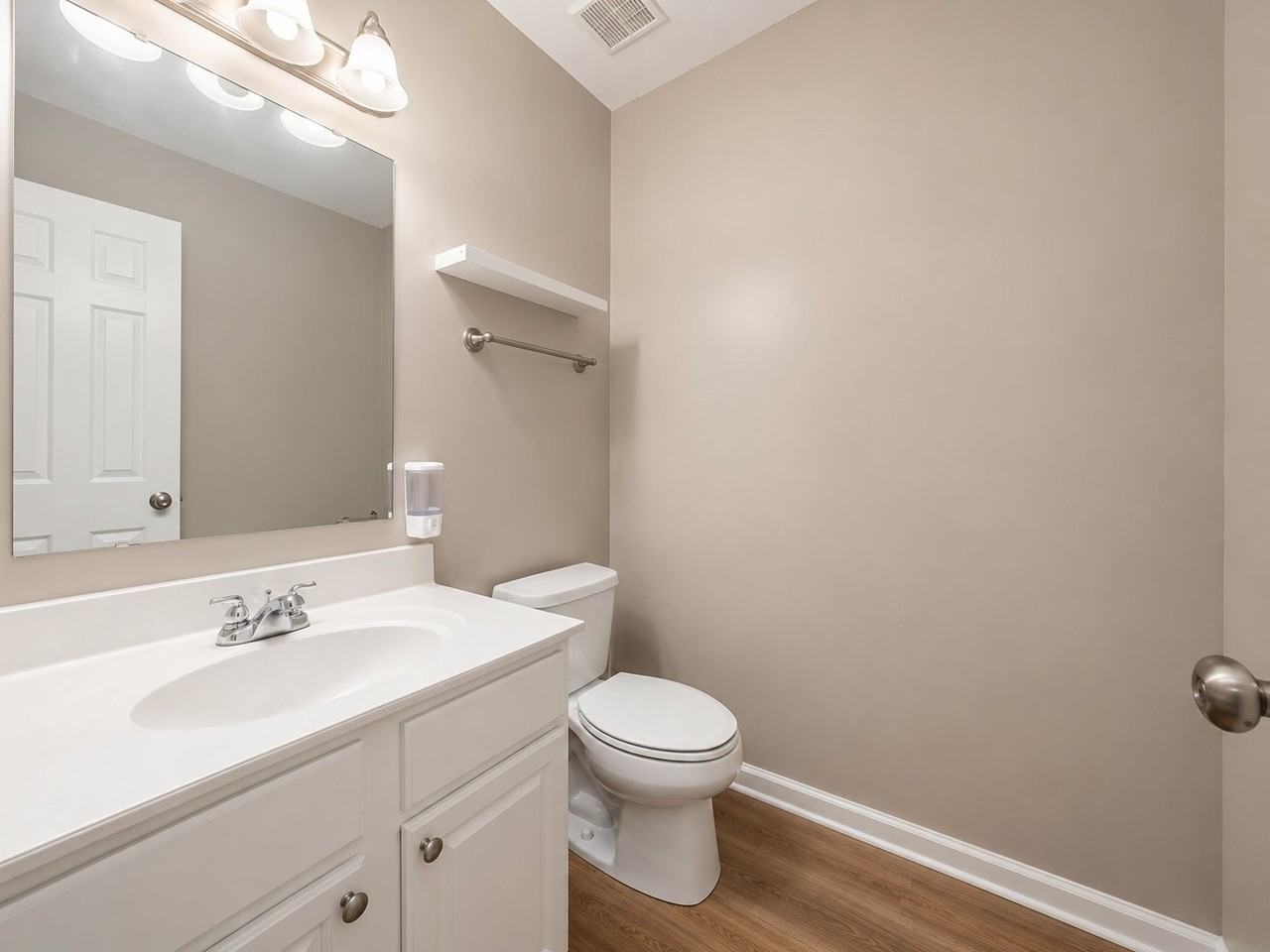 8607 Clover Glade Dr - Photo 7 of 24