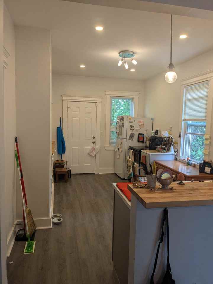 2552 Helen St #1 - Photo 7 of 15