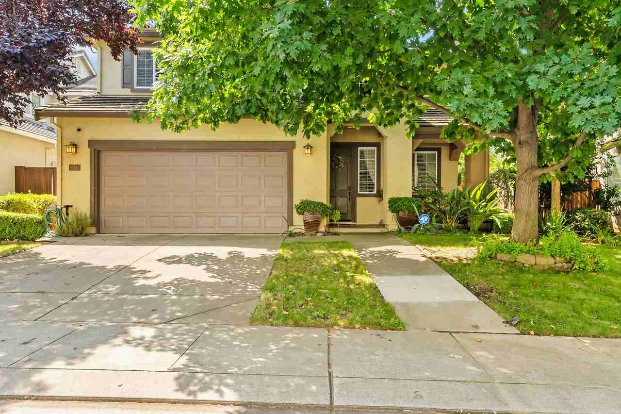 543 Watercolor Ln - Photo 2 of 35