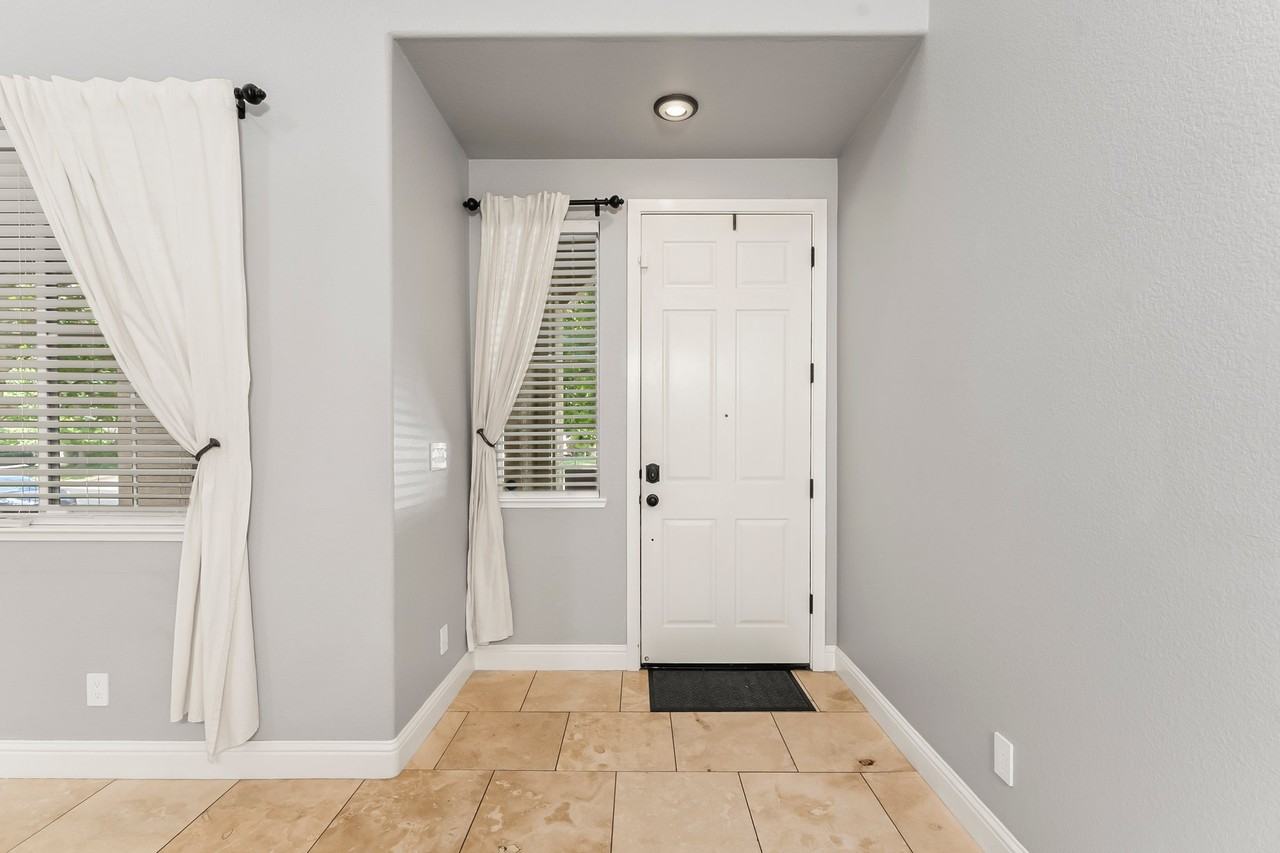 543 Watercolor Ln - Photo 4 of 35
