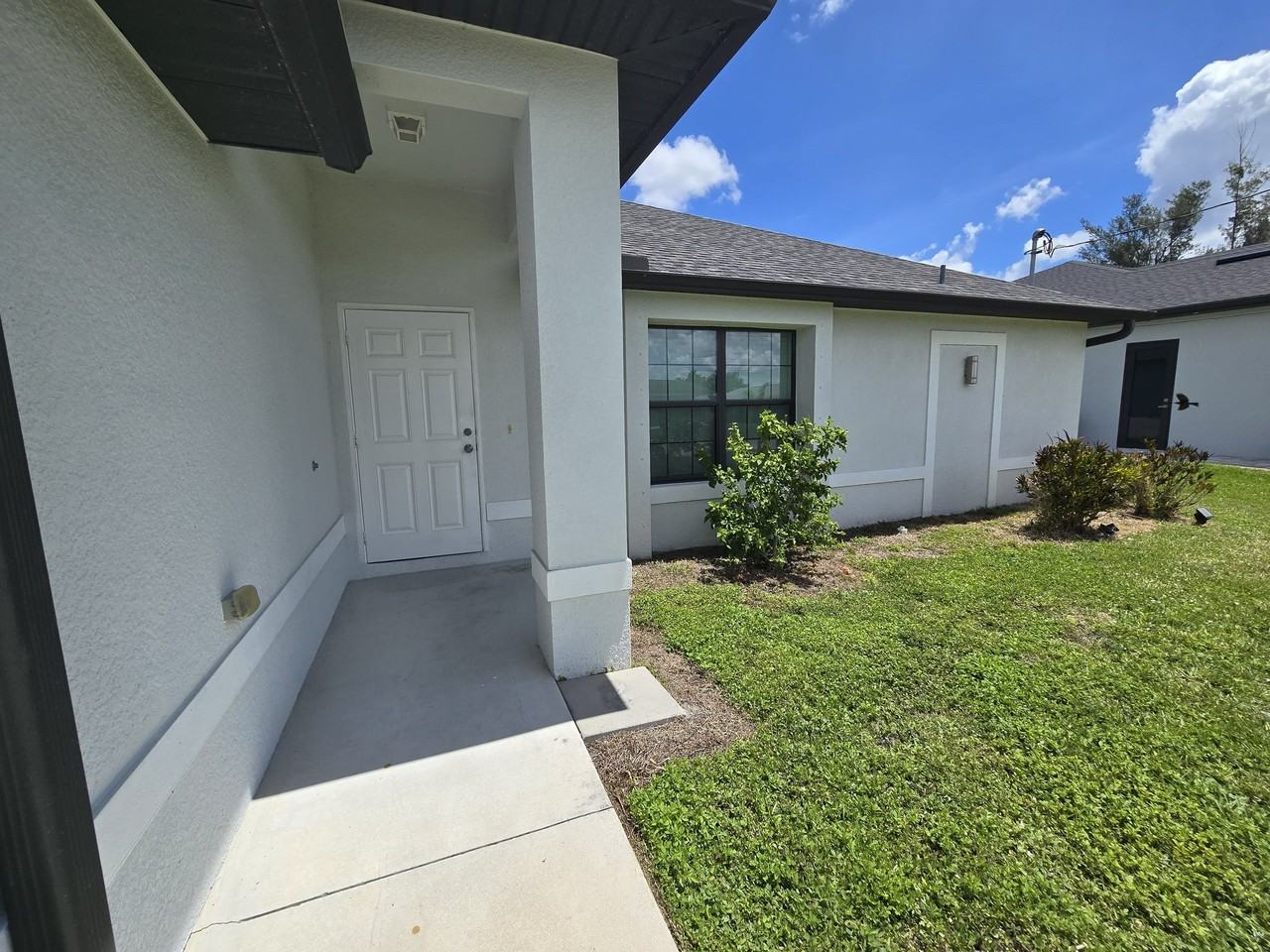 329 Sw 21st Ln - Photo 3 of 29
