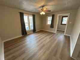 featured image of 406 W 5th St #1