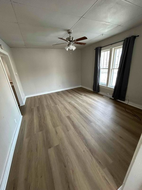 406 W 5th St #1 - Photo 4 of 17
