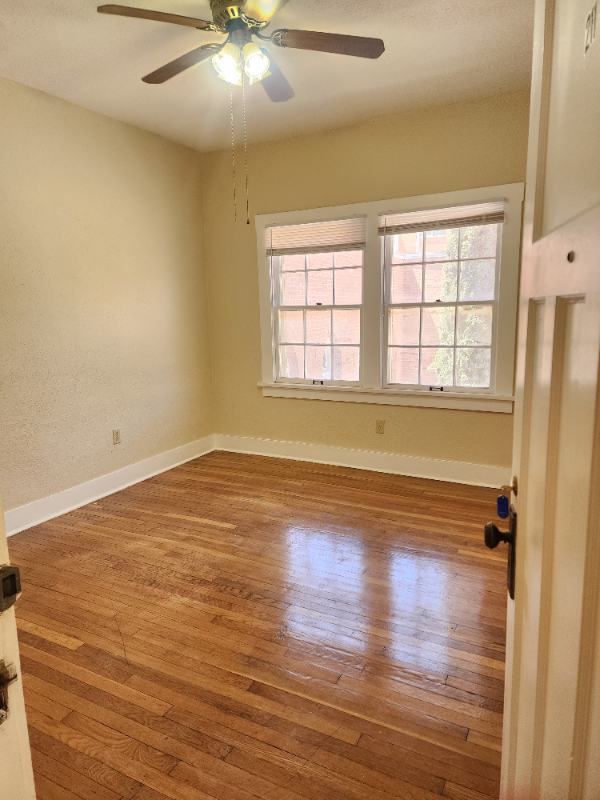 119 W Nevada Ave - Photo 2 of 3