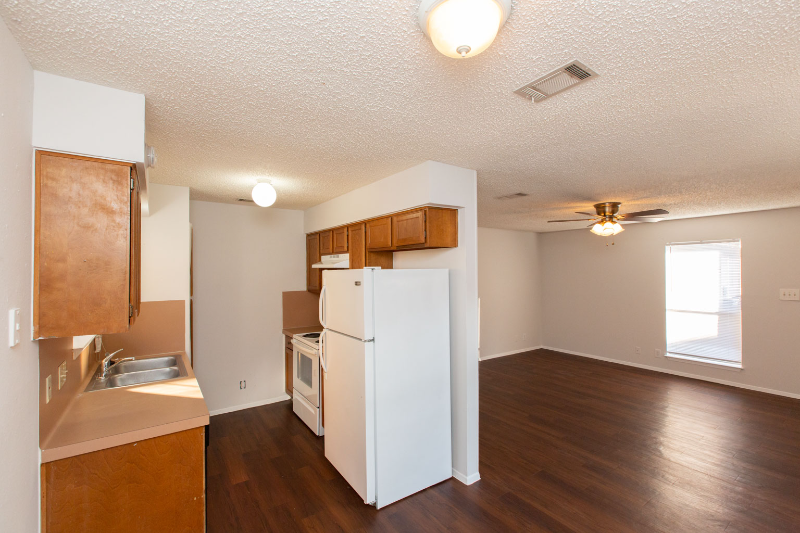 2102 Courtney St #A - Photo 7 of 17