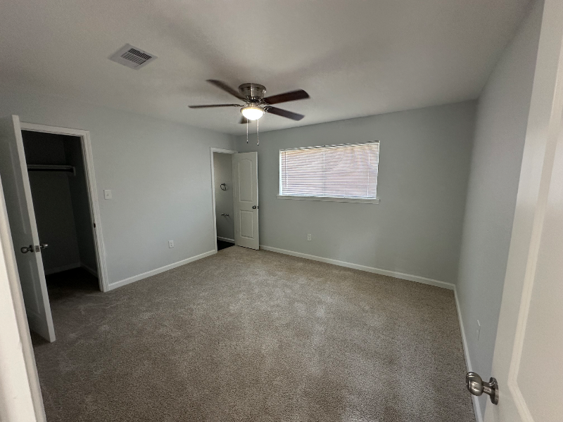 629 W Mimosa St - Photo 4 of 8