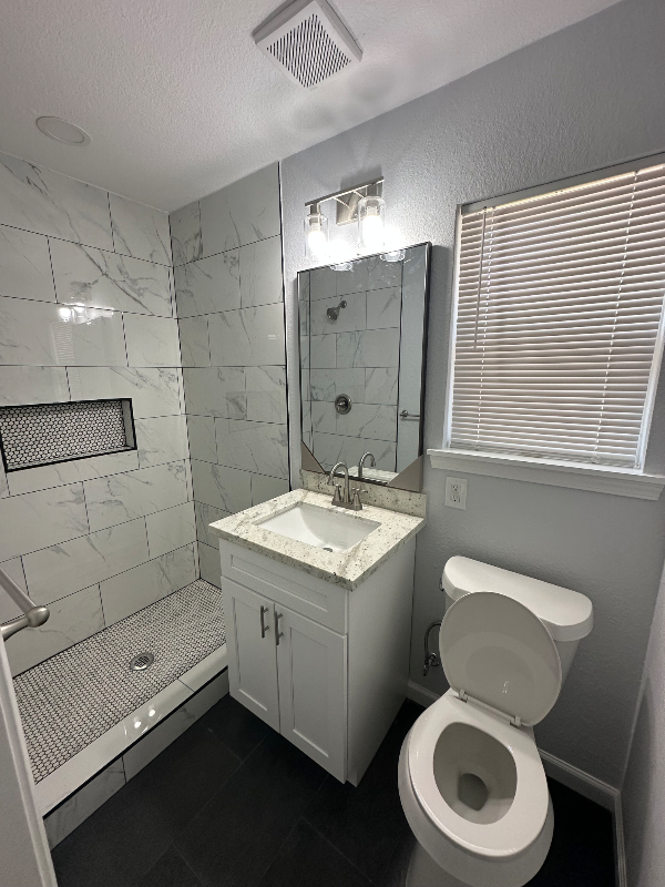 629 W Mimosa St - Photo 5 of 8