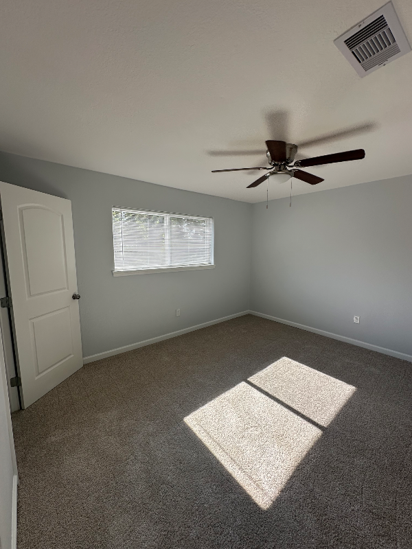 629 W Mimosa St - Photo 7 of 8