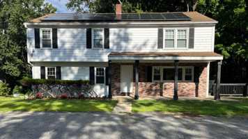 featured image of 111 Hall St #1
