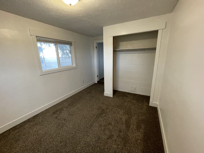 1535 Ws, - Photo 2 of 12