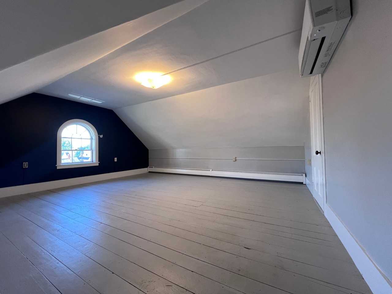 179 Lowell St #2 - Photo 4 of 23