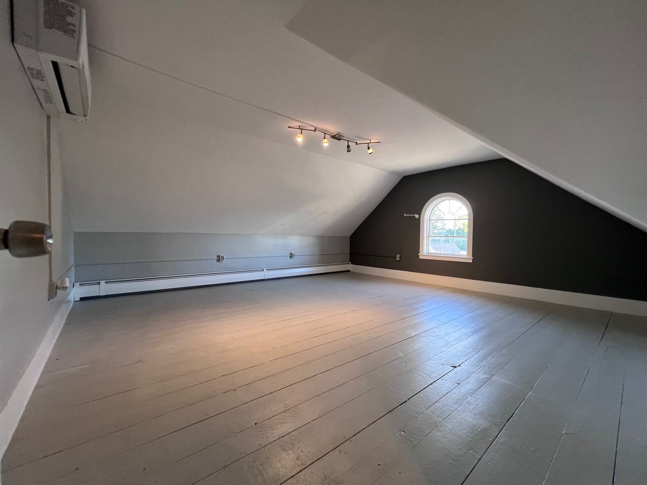 179 Lowell St #2 - Photo 5 of 23