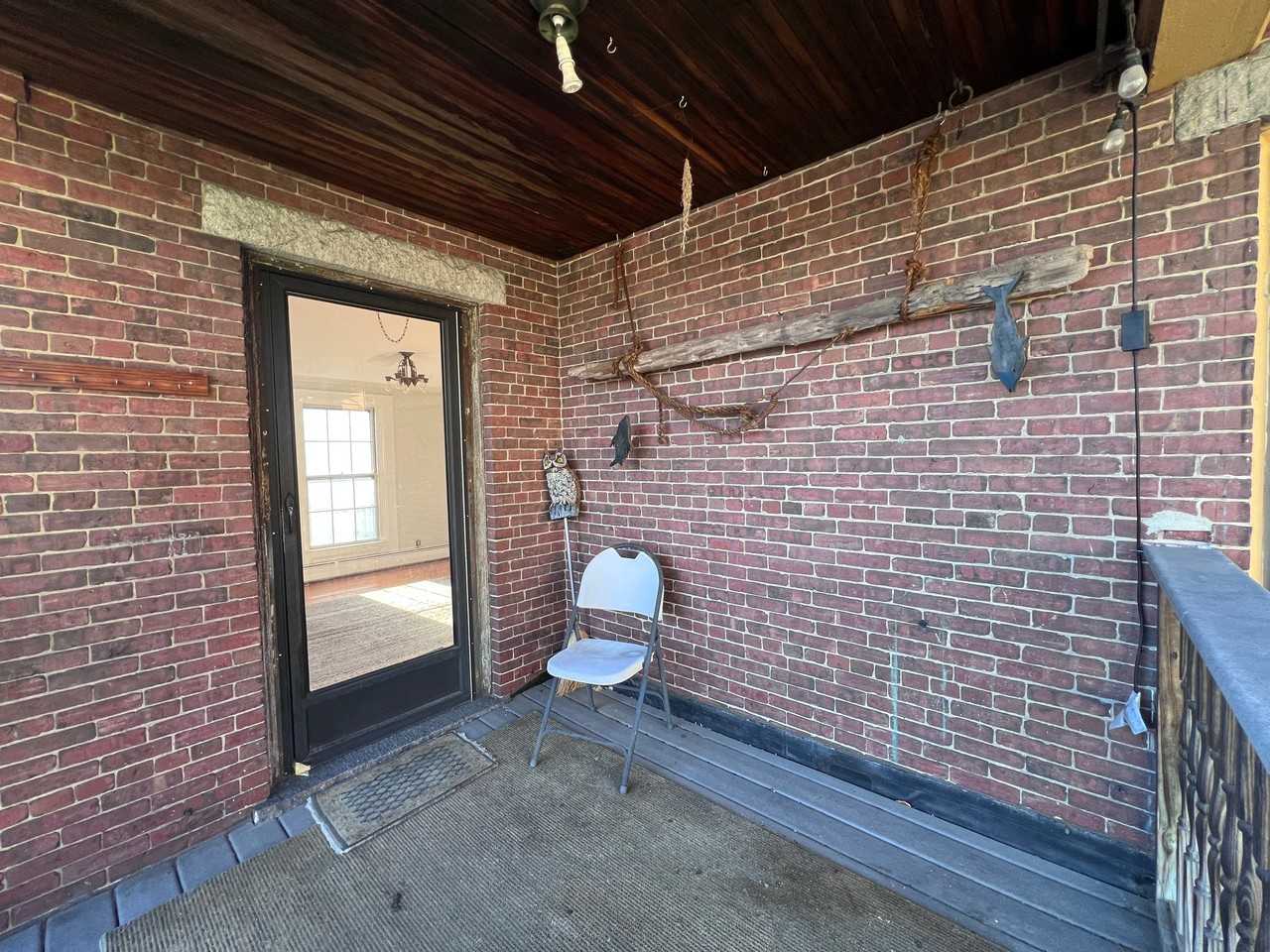 179 Lowell St #2 - Photo 6 of 23
