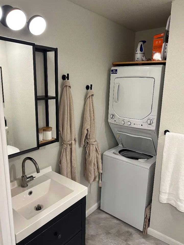 185 Sw Alder Ave - Photo 4 of 11