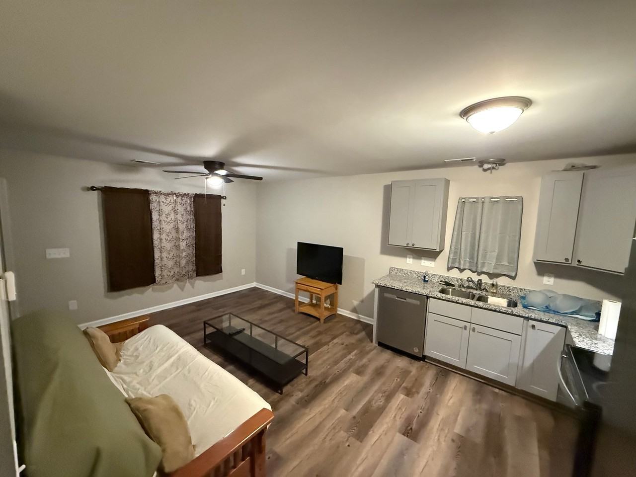 406 E Waddell St #B - Photo 4 of 16