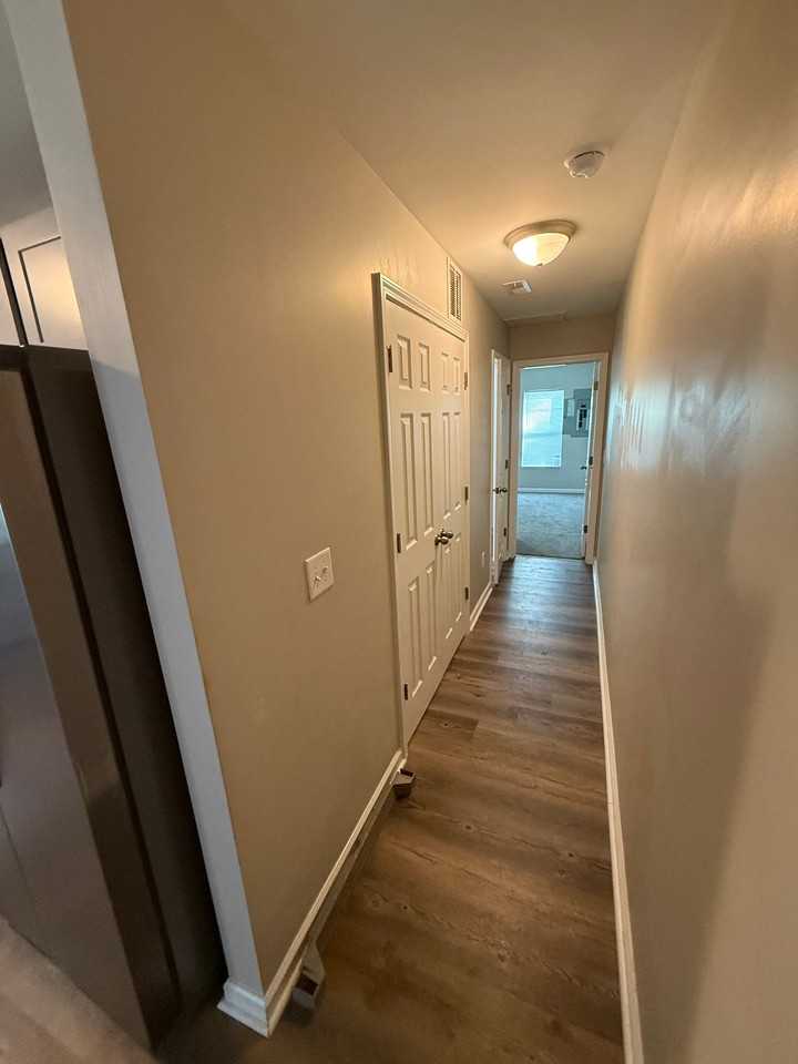 406 E Waddell St #B - Photo 5 of 16