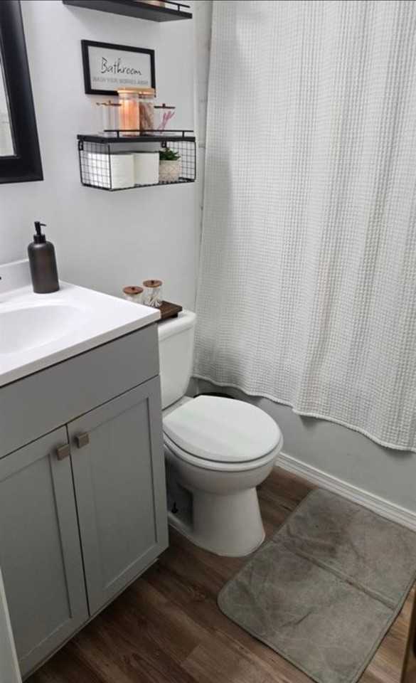 730 N Webster Ave - Photo 3 of 13