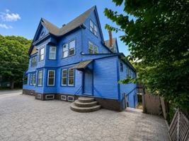 featured image of 195 Laurel Hill Ave