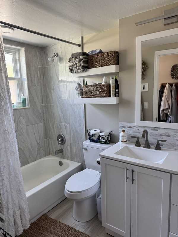 481 Sundial Dr #B - Photo 4 of 5