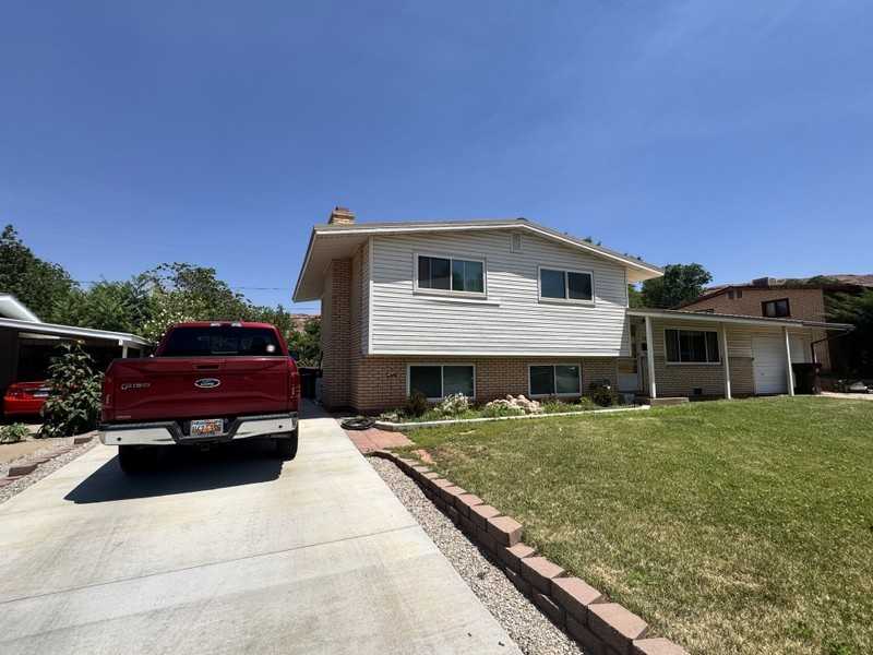 481 Sundial Dr #B - Photo 5 of 5