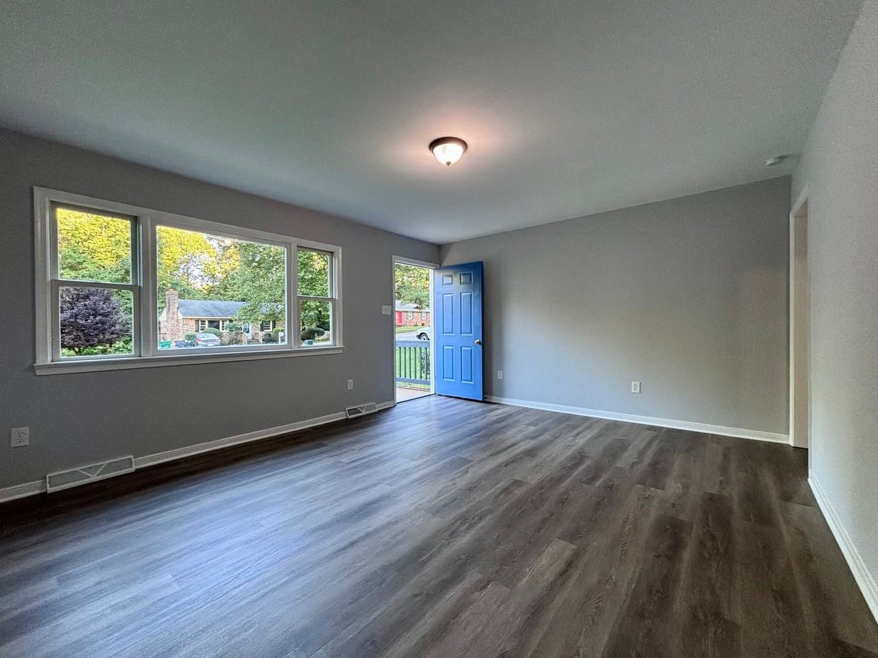 2710 Puckett Ct - Photo 2 of 19