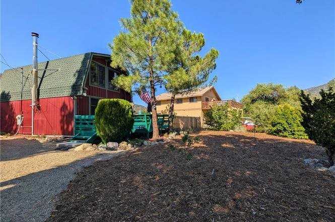 16505 Oakwood Way - Photo 2 of 20