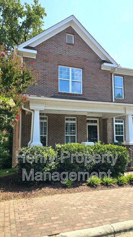 1531 Yarborough Park Dr - Photo 2 of 32