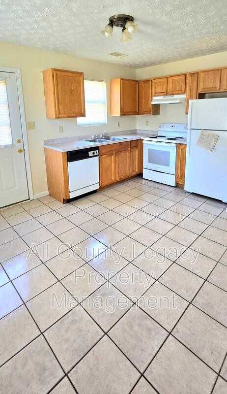 32 Maria Cir - Photo 3 of 8